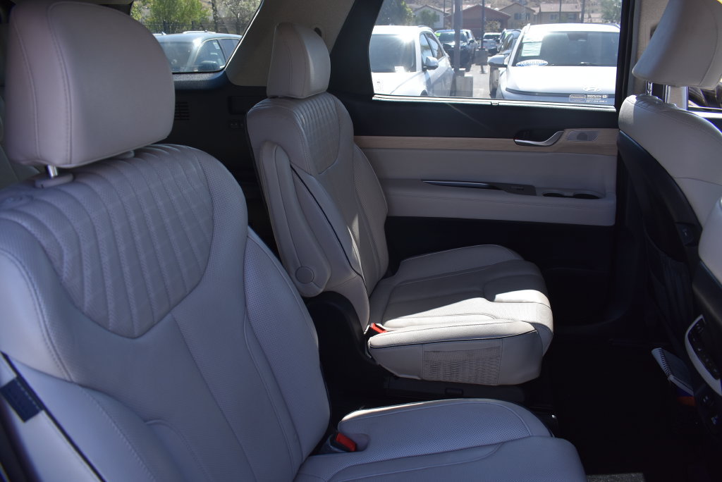 Certified 2023 Hyundai Palisade Limited FWD image 14
