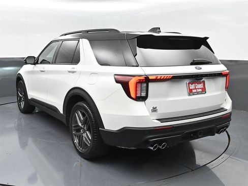 Certified 2025 Ford Explorer ST w/ Sun And Sound Package AWD/4WD image 4