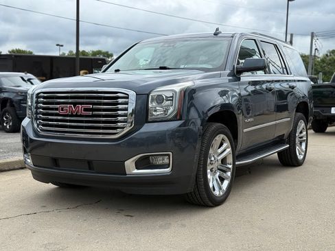 Used 2019 GMC Yukon SLT w/ Premium Edition AWD/4WD image 2