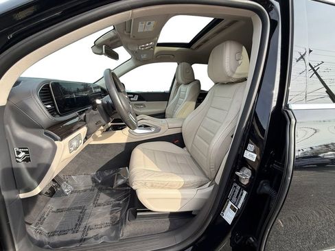 Used 2020 Mercedes-Benz GLS 450 4MATIC image 9