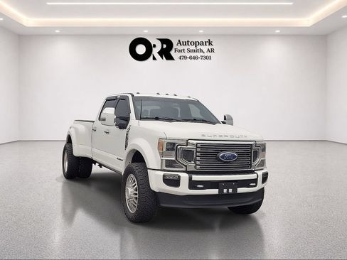 Used 2022 Ford F450 Platinum w/ FX4 Off-Road Package AWD/4WD image 1