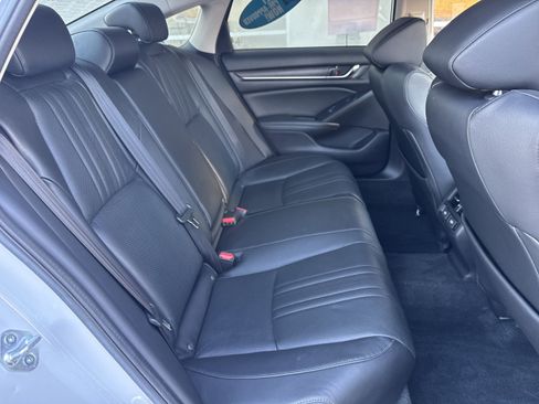 Used 2021 Honda Accord Touring image 13