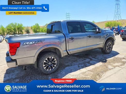 Used 2017 Nissan Titan PRO-4X AWD/4WD image 4