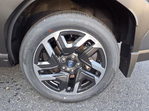 New 2025 Subaru Forester Limited image 13