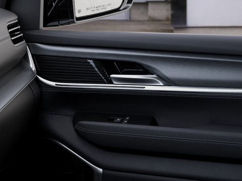 New 2026 Jeep Grand Wagoneer 4WD image 25
