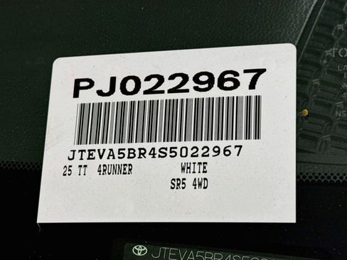 Certified 2025 Toyota 4Runner SR5 AWD/4WD image 42