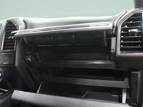 Used 2021 Ford Expedition Limited image 35