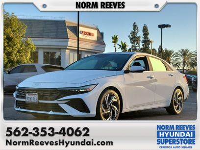 Certified 2025 Hyundai Elantra SEL w/ Cargo Package