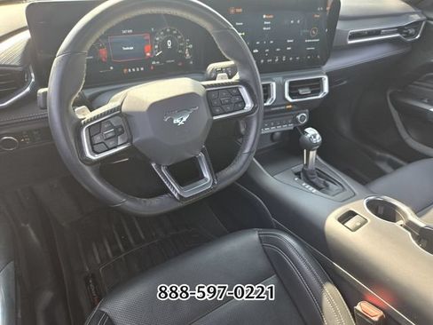 Used 2025 Ford Mustang GT Premium RWD image 13