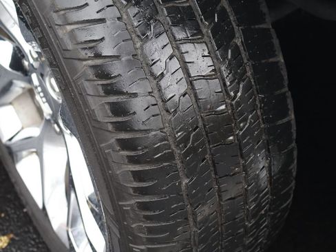 Used 2020 GMC Yukon SLE w/ Convenience Package image 12