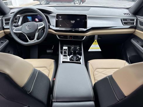 New 2026 Volkswagen Atlas Cross Sport SE FWD image 16