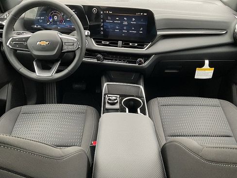 New 2026 Chevrolet Equinox LT FWD image 12