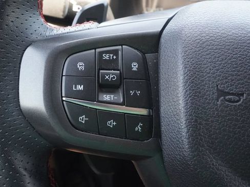 Used 2025 Ford Ranger Raptor AWD/4WD image 16