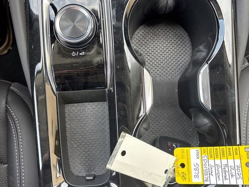 Used 2025 Buick Envision Preferred image 25