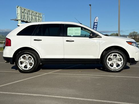 Used 2014 Ford Edge SE w/ Equipment Group 101A image 3
