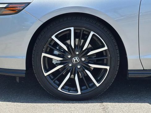 Used 2023 Honda Accord Touring image 35