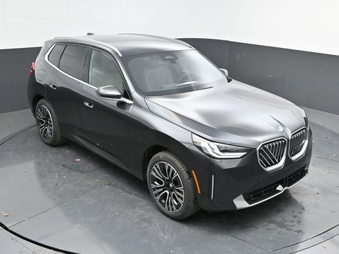 Certified 2025 BMW X3 xDrive30i w/ Premium Package AWD/4WD image 39