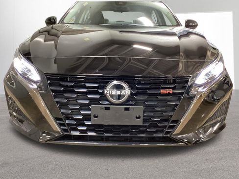 Certified 2023 Nissan Altima 2.5 SR AWD/4WD image 32