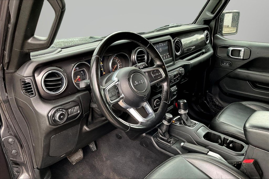 Used 2021 Jeep Wrangler Unlimited Sahara AWD/4WD image 17