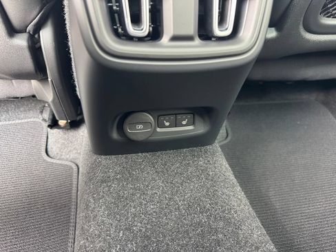 Used 2023 Volvo C40 P8 Recharge Ultimate AWD/4WD image 10