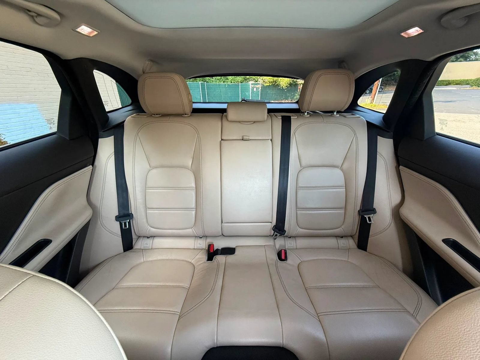 Used 2018 Jaguar F-PACE Prestige AWD/4WD image 25