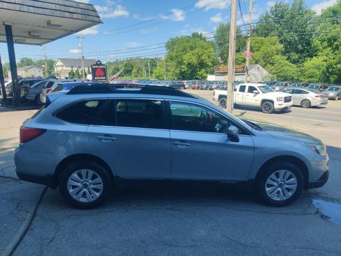 Used 2015 Subaru Outback 2.5i Premium AWD/4WD image 7