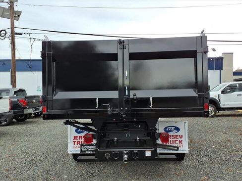 New 2025 Ford F550 4x4 Crew Cab Super Duty image 5