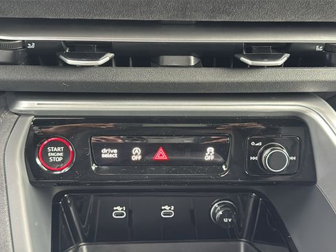 New 2025 Audi SQ5 Premium Plus image 20