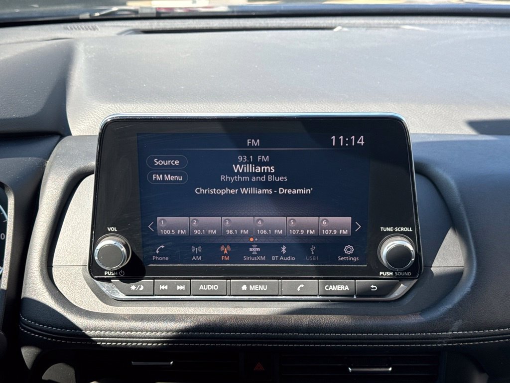 Used 2025 Nissan Rogue SV FWD image 21