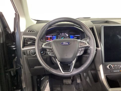 Used 2024 Ford Edge SEL w/ Convenience Package image 19