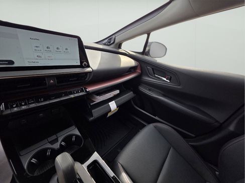 New 2026 Toyota Prius Plug-In Hybrid image 27