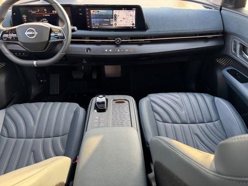 Used 2023 Nissan Ariya image 11