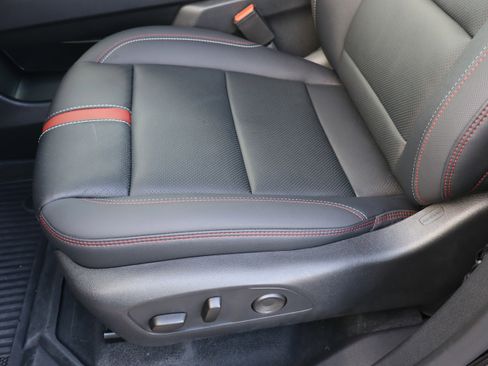 Used 2026 Chevrolet Traverse RS image 17