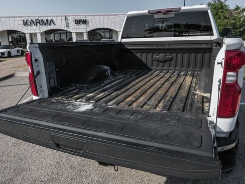 Used 2020 Chevrolet Silverado 2500 LTZ w/ LTZ Premium Package image 62