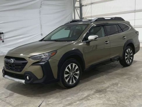 Used 2023 Subaru Outback Touring XT AWD/4WD image 8