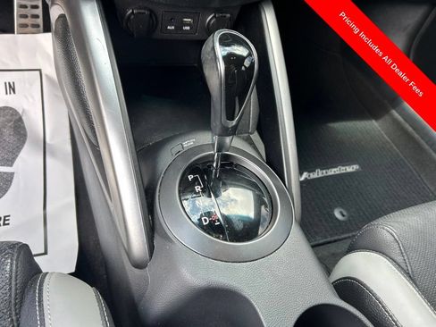 Used 2017 Hyundai Veloster Turbo w/ Tech Package 02 FWD image 11