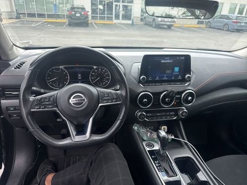 Used 2023 Nissan Sentra SR w/ Electronics Package FWD image 4