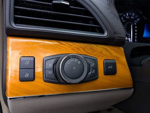 Used 2014 Lincoln MKX FWD image 14