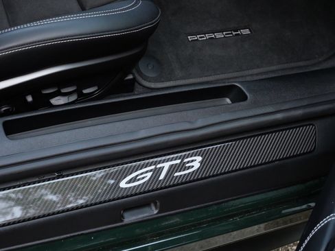 Used 2022 Porsche 911 GT3 RWD image 16