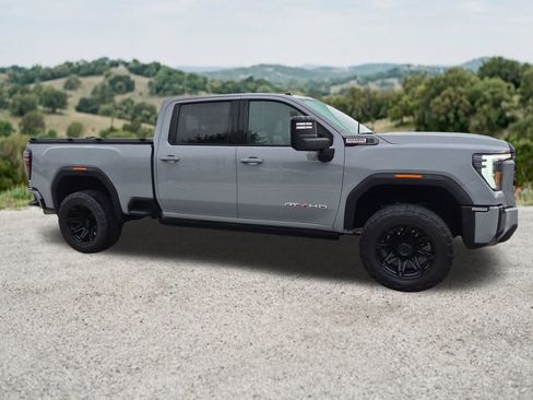 Used 2024 GMC Sierra 2500 AT4 w/ AT4 Premium Plus Package AWD/4WD image 13
