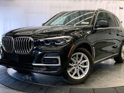 Used 2023 BMW X5 xDrive40i w/ Parking Assistance Package AWD/4WD image 1