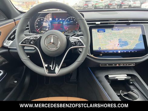 New 2026 Mercedes-Benz E 350 4MATIC Sedan image 17