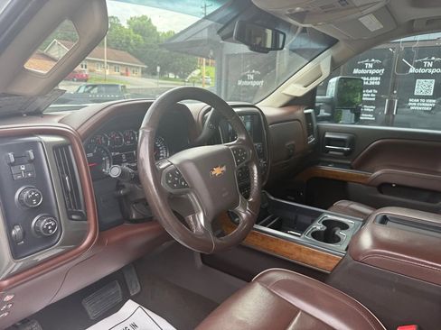Used 2015 Chevrolet Silverado 2500 High Country w/ Duramax Plus Package AWD/4WD image 40