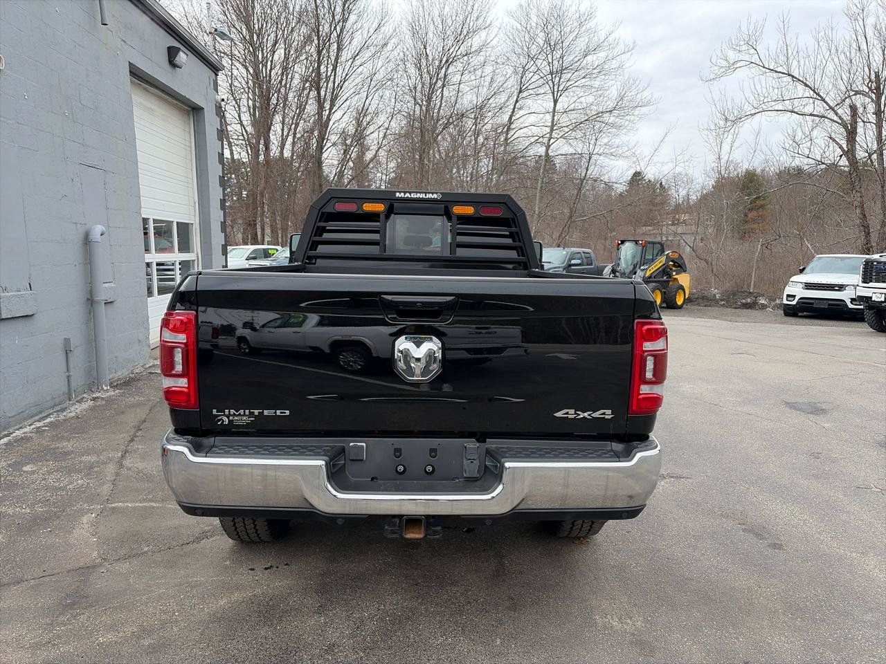Used 2024 RAM 3500 Limited AWD/4WD image 7