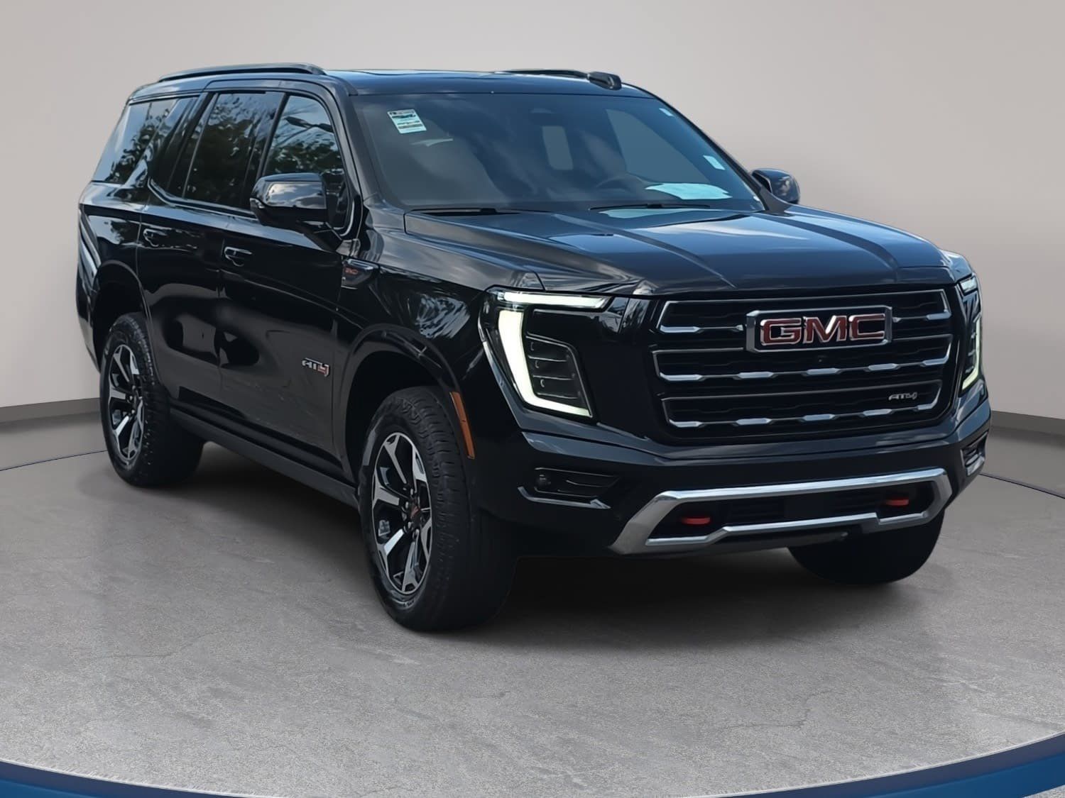 Used 2025 GMC Yukon AT4 w/ AT4 Premium Package AWD/4WD image 3