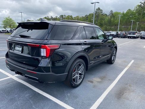 New 2026 Ford Explorer ST-Line w/ ST-Line Street Pack RWD image 7
