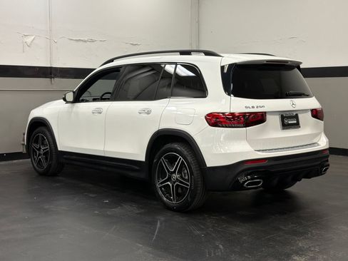 Used 2023 Mercedes-Benz GLB 250 image 8