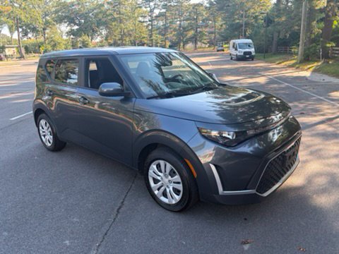Used 2024 Kia Soul LX FWD image 1