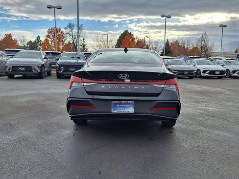 Used 2024 Hyundai Elantra SEL image 4
