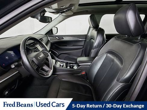 Used 2022 Jeep Grand Cherokee L Limited image 23